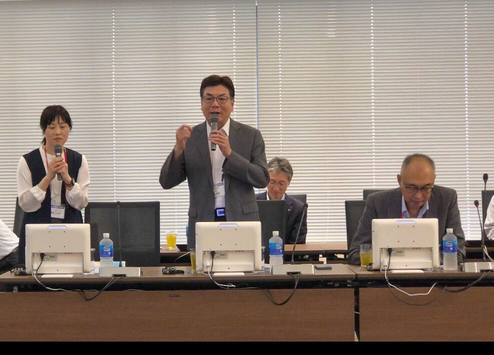 劉和然副市長對大金標榜零耗能的技術創新中心+(TIC)各項規劃表達高度興趣