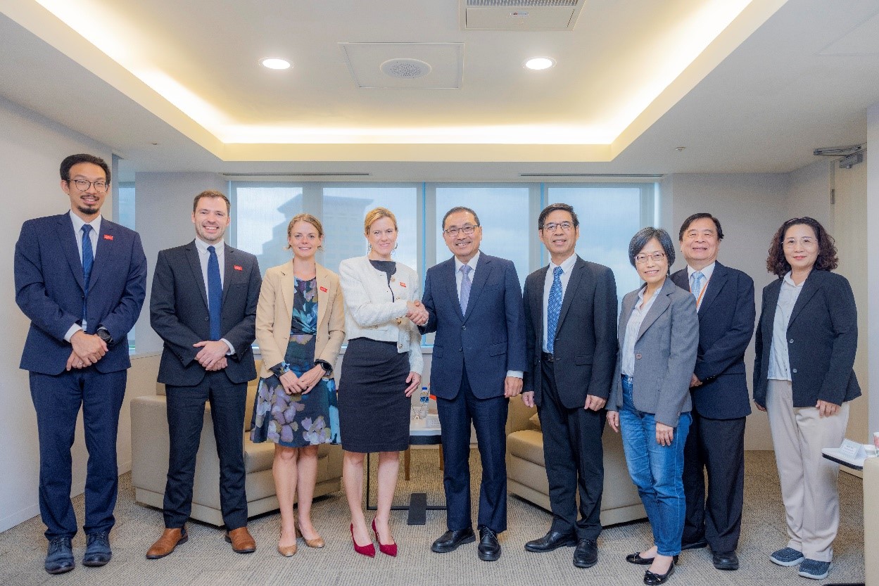Group photo taken after the meeting.