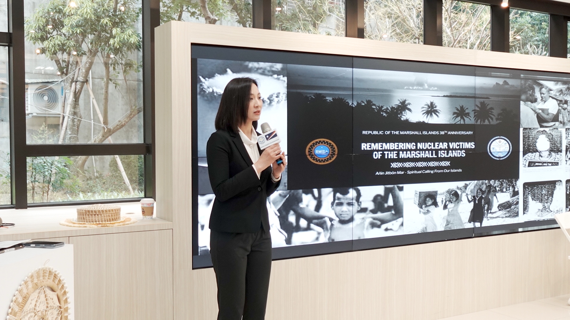 新北市青年局邱兆梅局長為使新北青年暸解邦交國文化，攜手馬紹爾群島共和國大使館文化交流