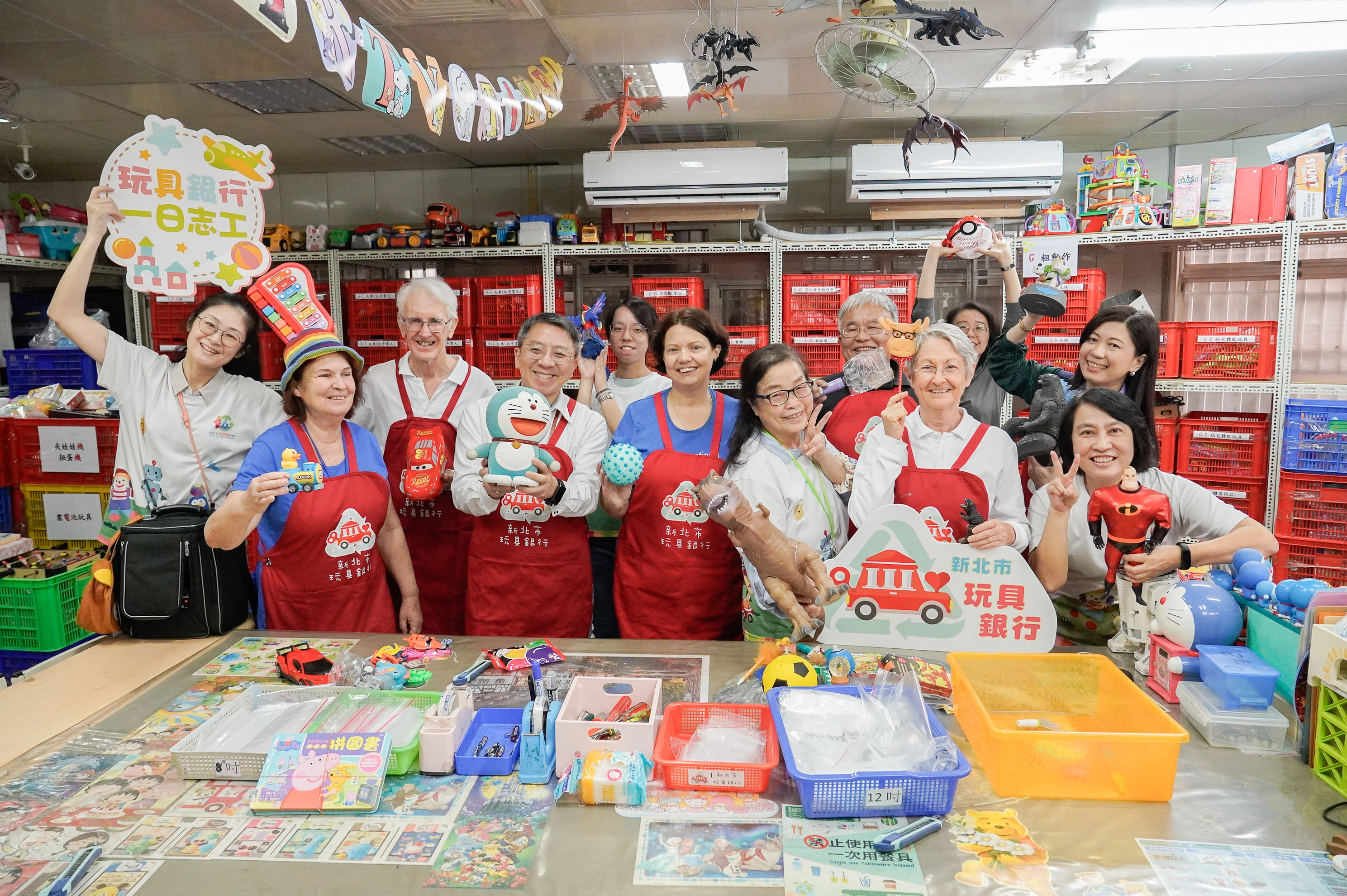 澳洲玩具圖書館總會訪新北玩具銀行++++