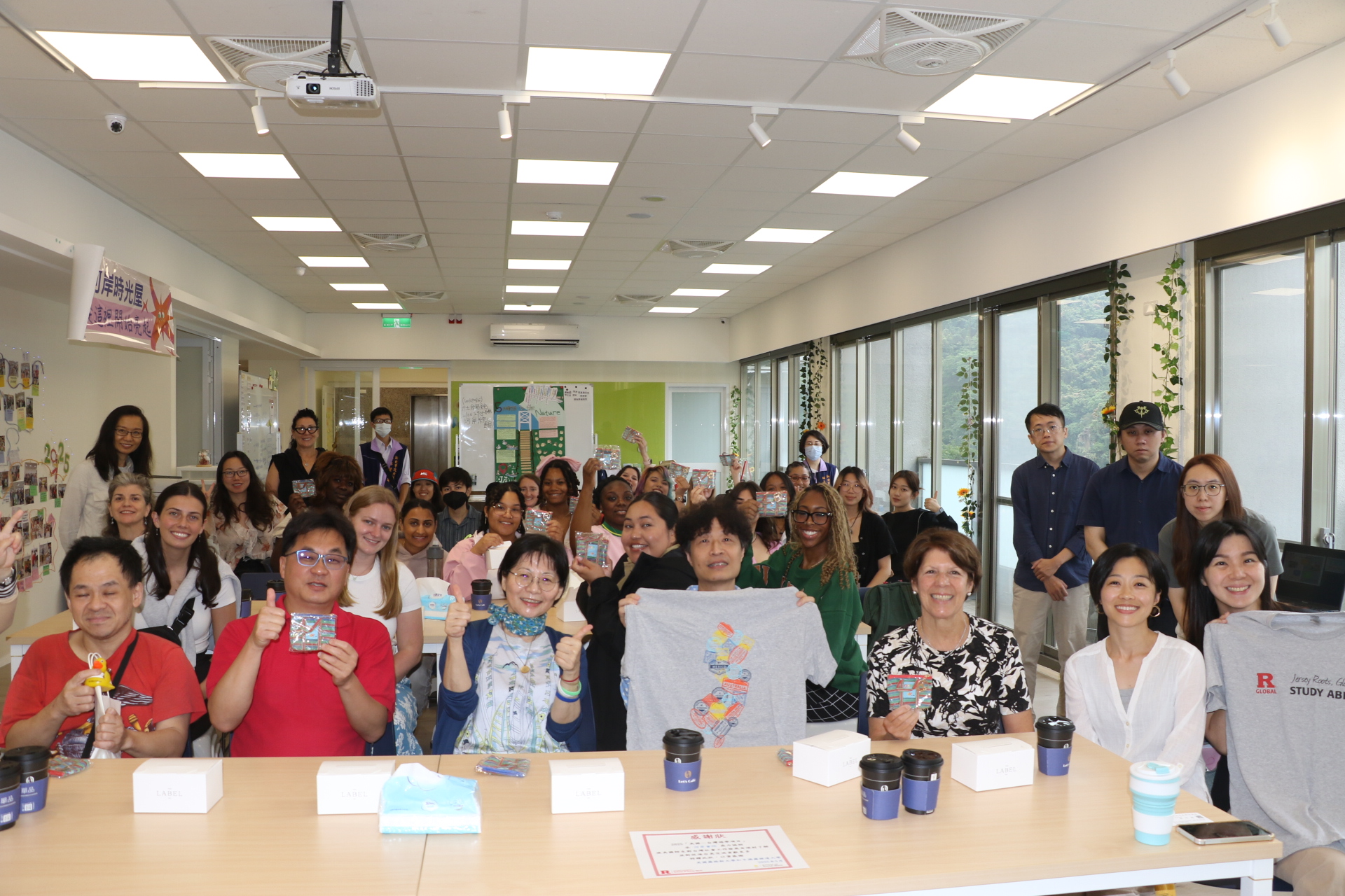 美國Rutgers大學參訪新北市河岸會所+左2為黃建忠教授